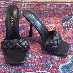 Women’s black heels